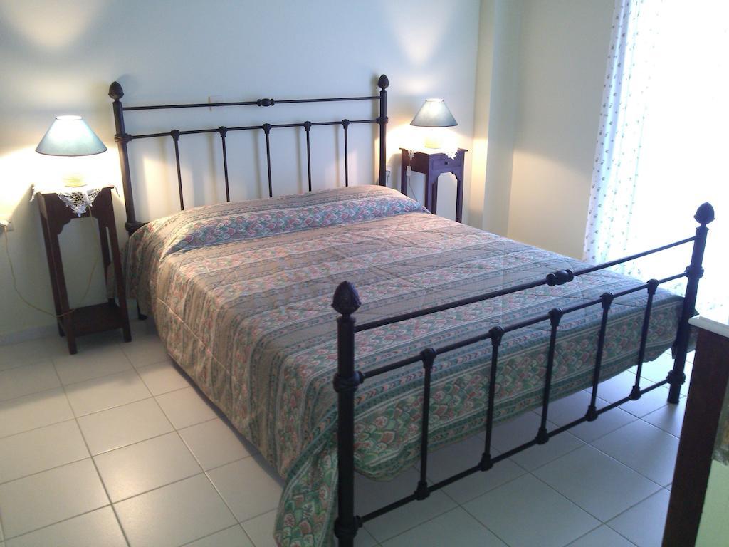 Iliobasilema Studios & Apartments Fiskardo Room photo